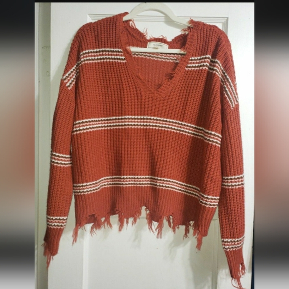 Sweater top - Picture 1 of 8